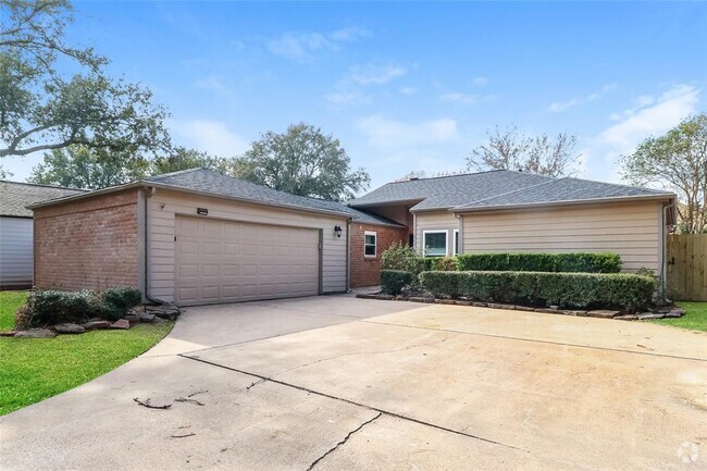 Building Photo - 4719 Hidden Springs Dr Rental