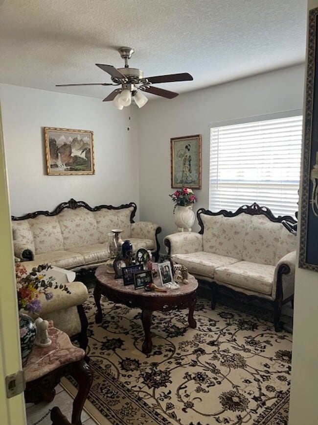 Photo - 197 Maple Dr