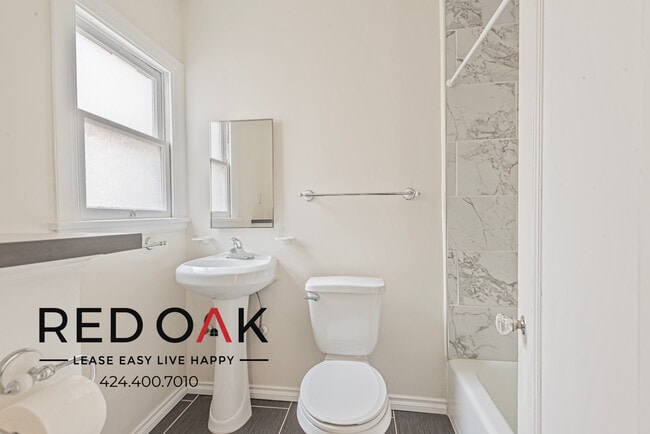 Photo - 852 N Oxford Ave Unidad 854