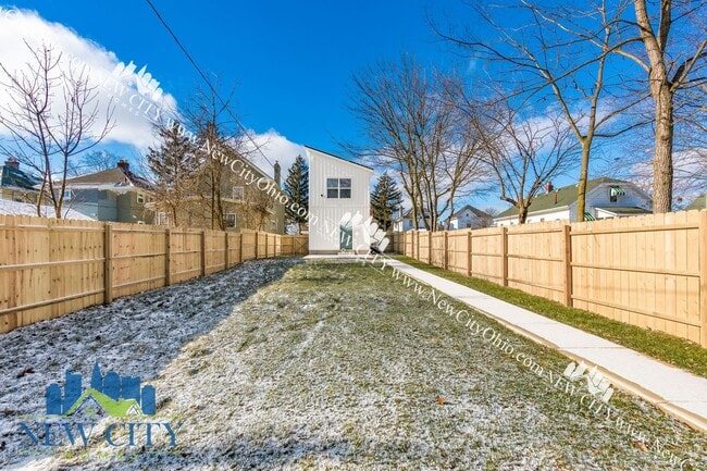 Photo - 2 Bedroom, 1.5 Bathroom Home! Recently Built!