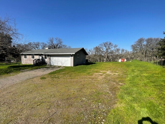 Photo - Renovated 3br/2ba on Large Lot