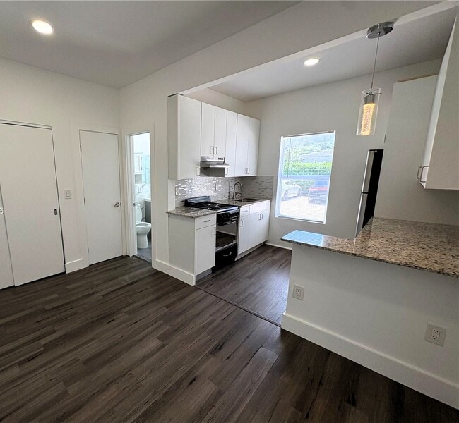 Photo - 3237 SW 4th St Unit 6