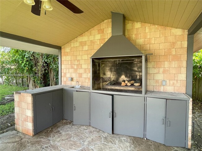 Photo - 5740 SW 45th Terrace