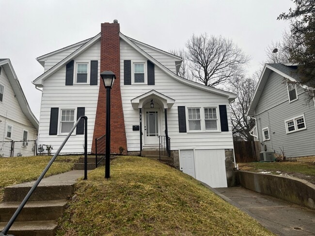 Building Photo - 370 Terrace Dr Rental