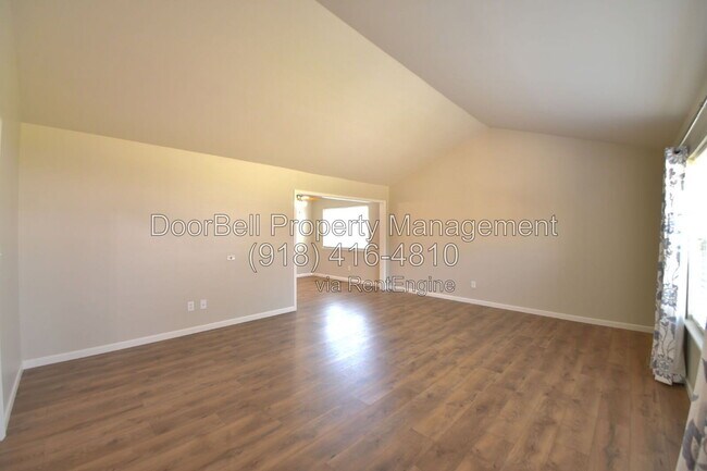 Photo - 5218 S 67th E Pl