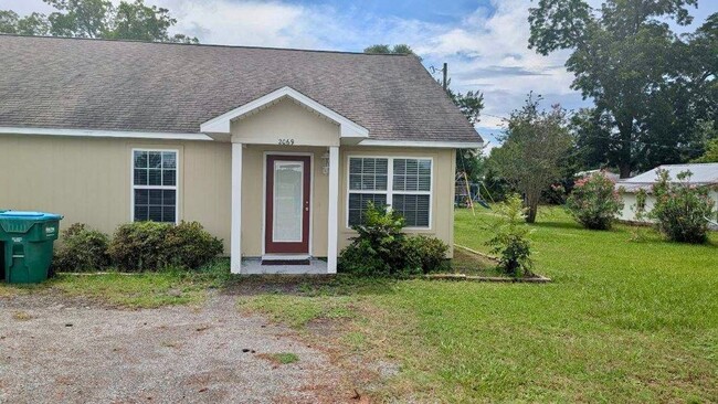 Spacious 2-Bedroom 2-Bathroom Duplex Apart... - Spacious 2-Bedroom 2-Bathroom Duplex Apart... House
