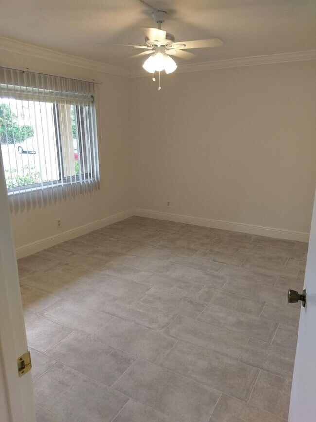 Building Photo - 829 Camino Rd Unit 104A Rental