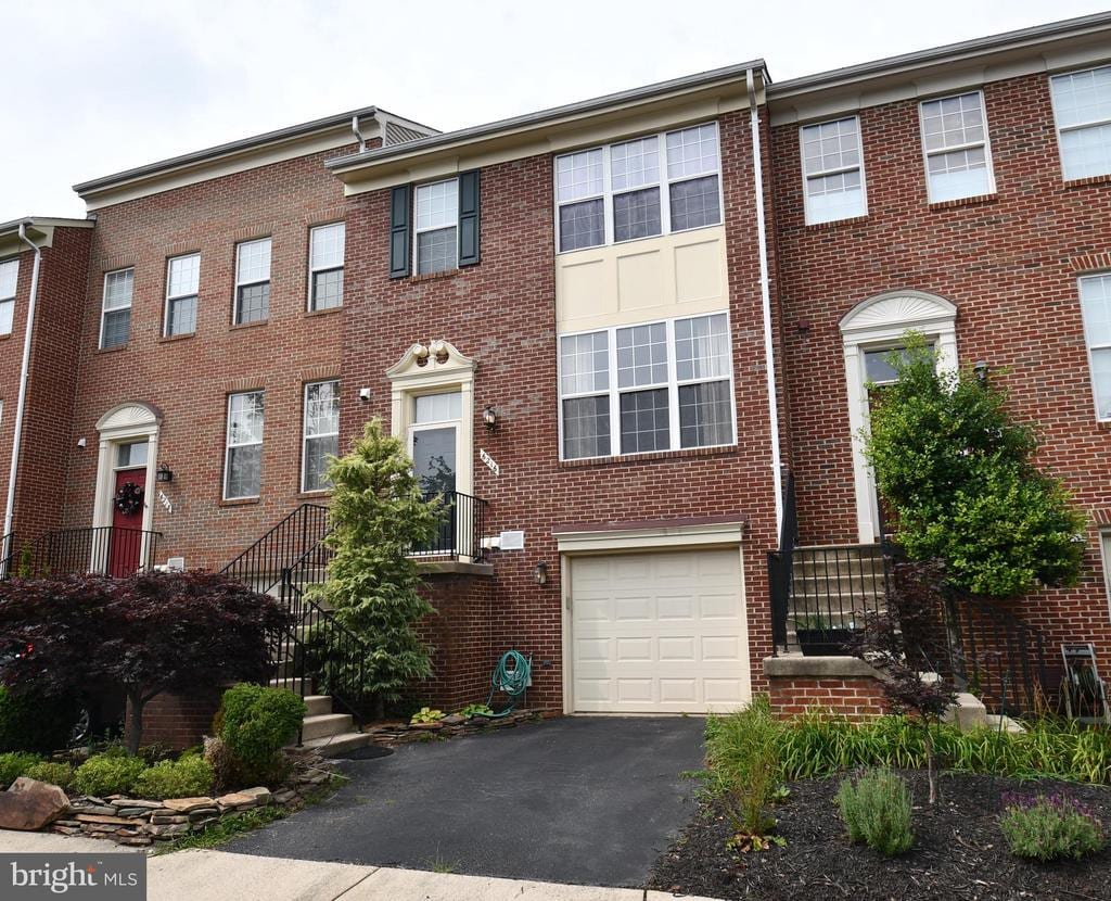 Photo - 6216 Roudsby Ln Townhome