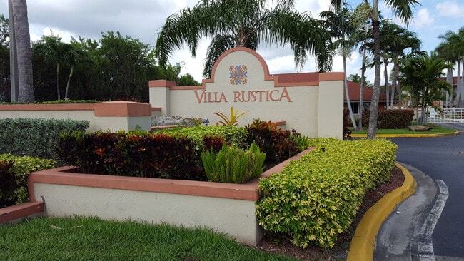 Building Photo - 18850 NW 57th Ave Unit 206