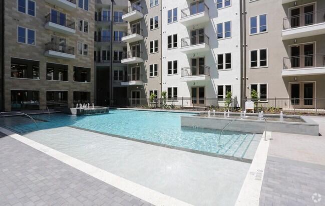 Photo - Cortland Las Colinas