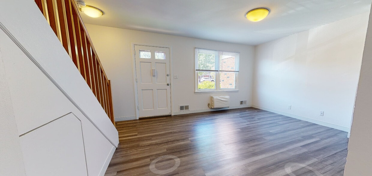 Photo - Stony Brook Commons Apartments