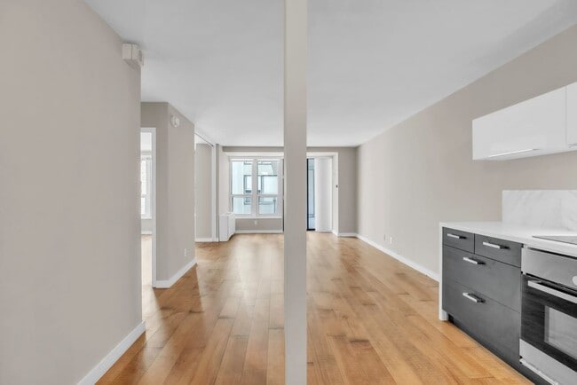 Building Photo - 224 W Rittenhouse Sq Unit 1618