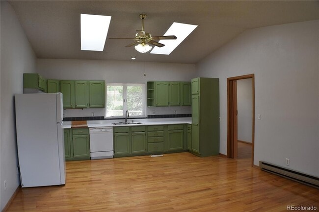 1014 Elfin Glen Dr