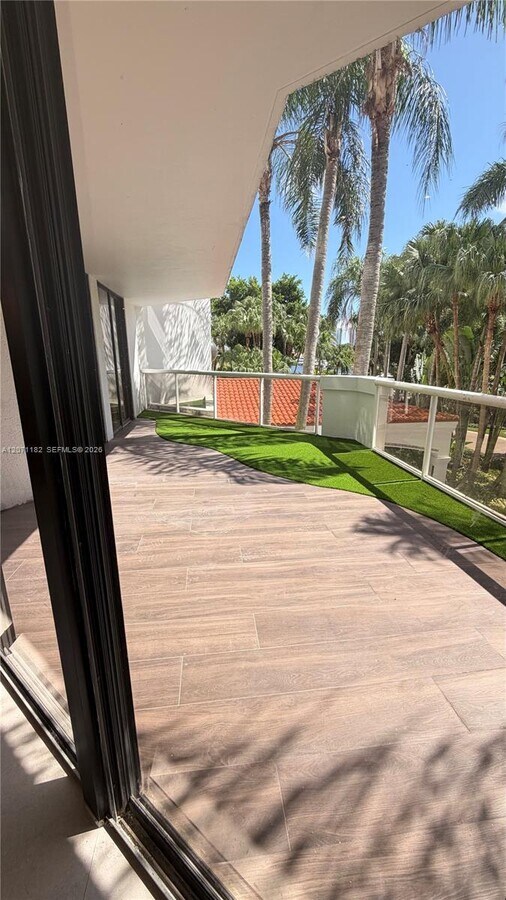 Photo - 3610 Yacht Club Dr Unidad 213