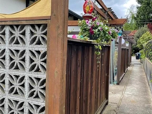 Building Photo - 3246 NE 85th St Unit #1