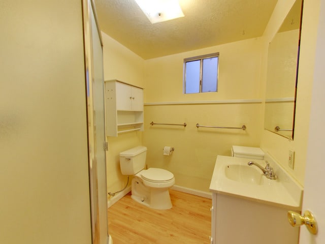 Photo - 945 Midpine Way
