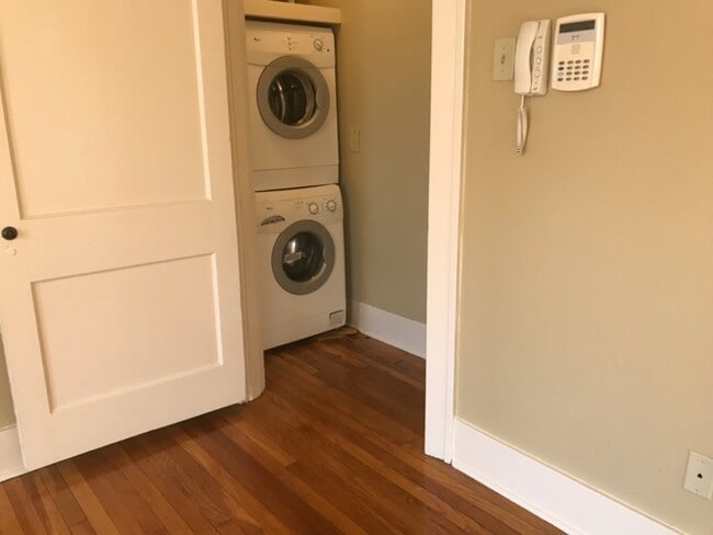 Photo - 510 W 17th St Unidad 1
