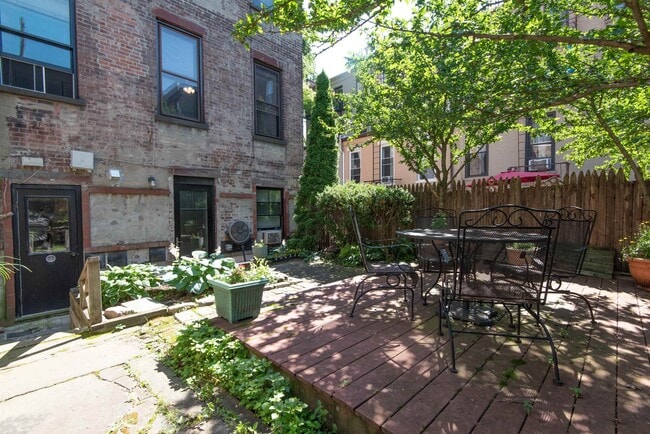 116 Morris St