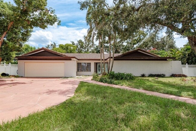 Building Photo - 1690 Curlew Rd Rental