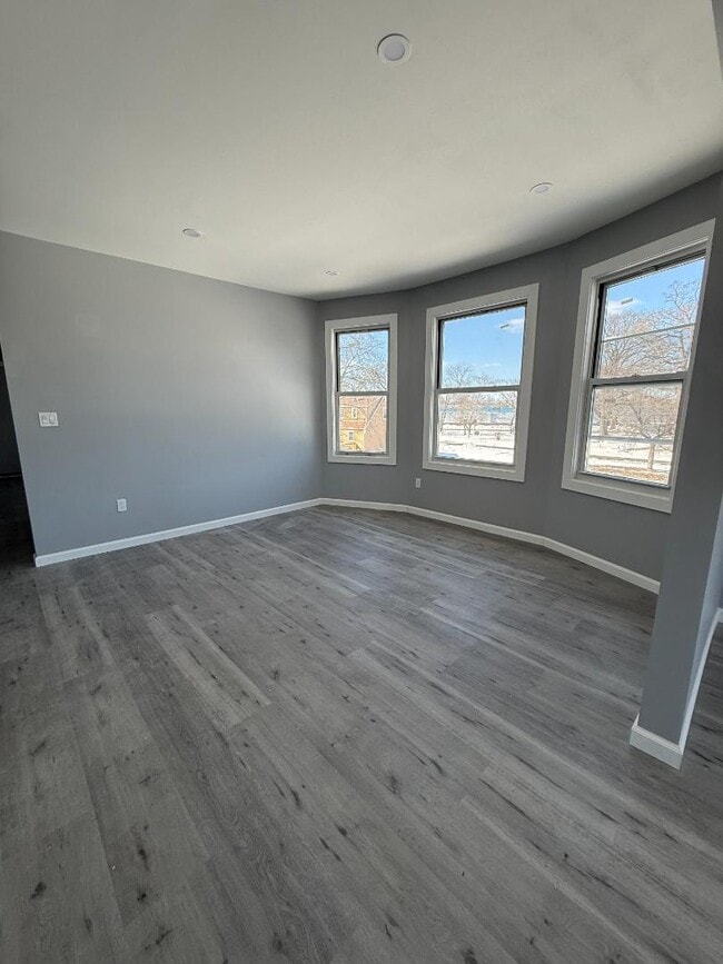 Photo - 1637 South Ave