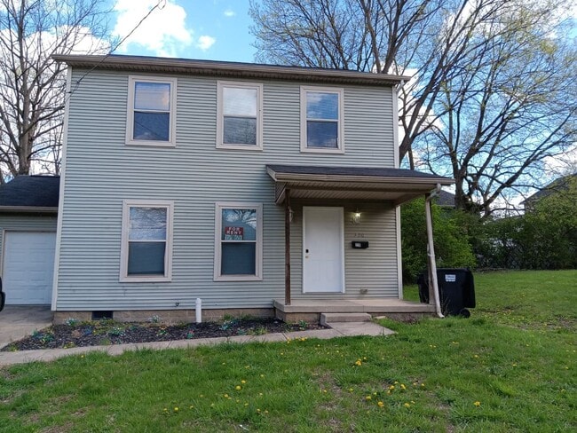 Building Photo - For Rent: 4-bedroom 2-bathroom single family home! Available NOW!