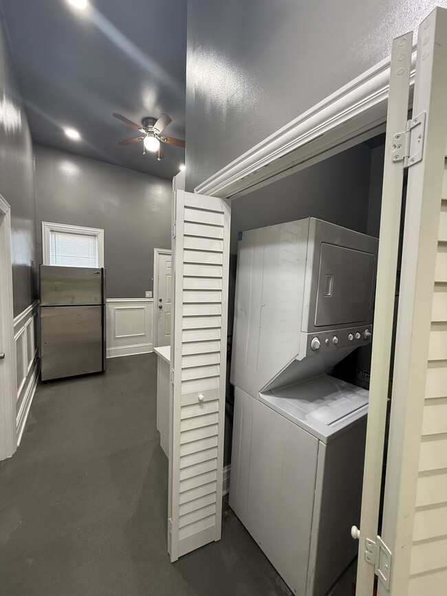 Photo - 1312 W 51st St Unit 1N