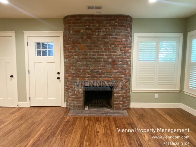 Photo - 5668 11th Ave