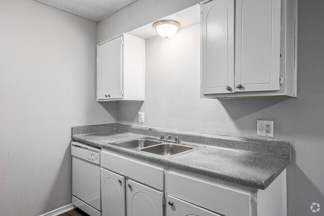 2BD, 1BA - 980SF - Kitchen