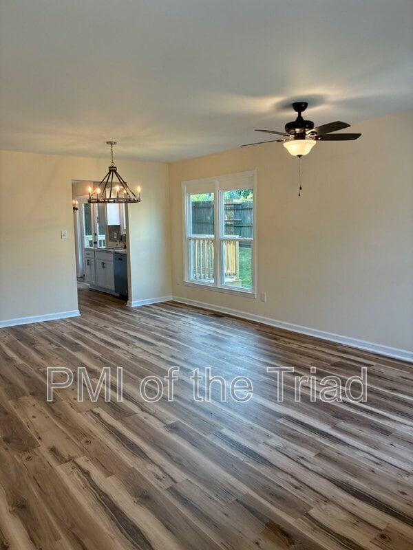 Photo - 300 Worth St