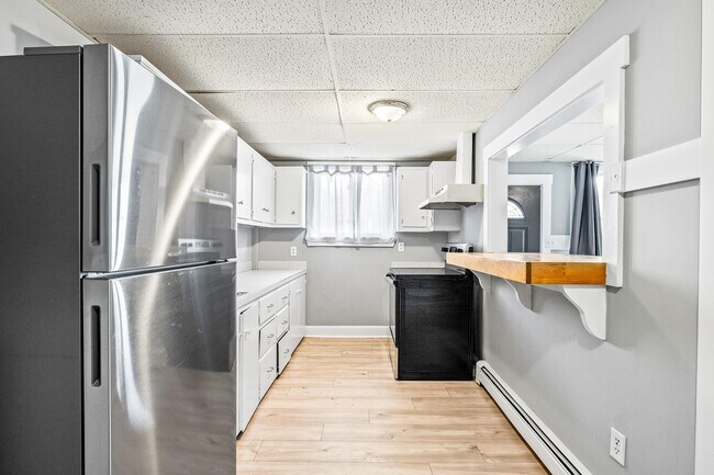 Photo - 547 White Mountain Hwy