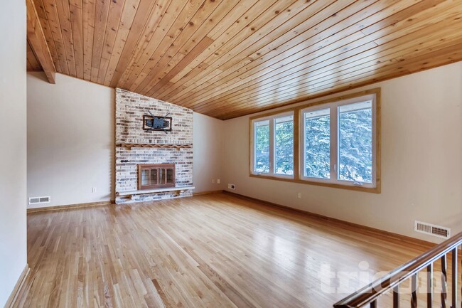 Photo - 9241 34th Ave N