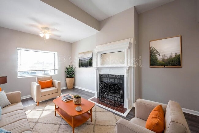 Photo - 2060 N Delaware St Unit 10