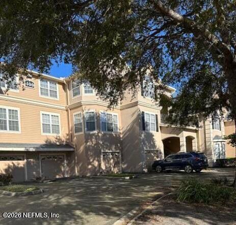 Building Photo - 13810 Sutton Park Dr N Unit 435