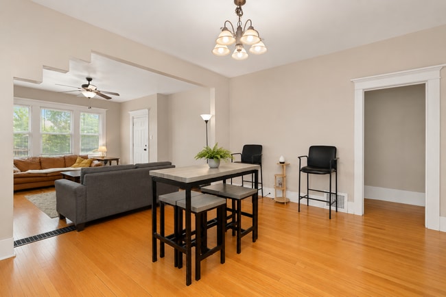 Photo - 1419 Meade St