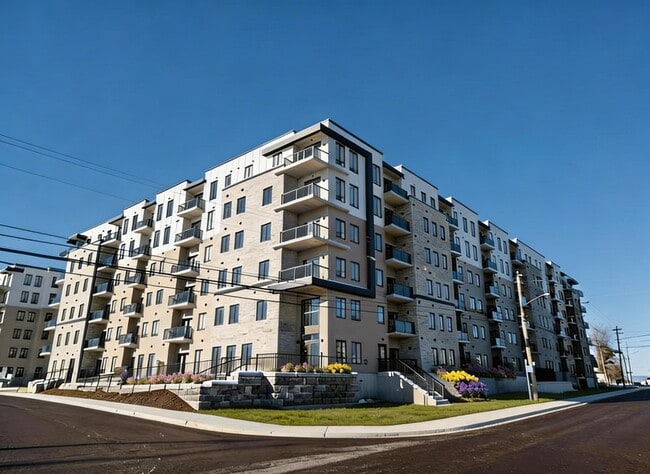 Building Photo - Pine Ridge