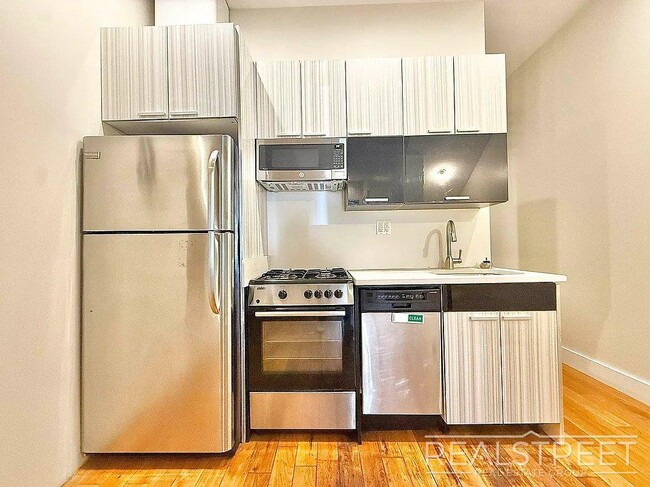 Photo - Bushwick Avenue Unidad 1R