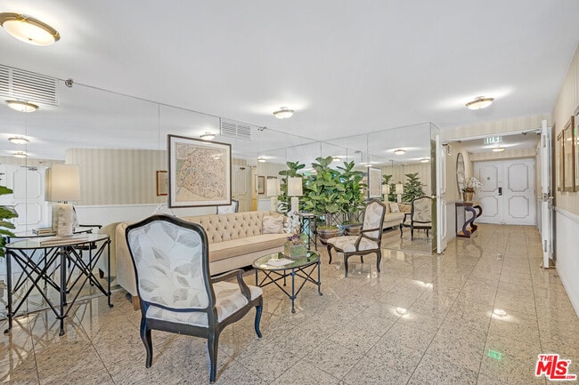 Photo - 1370 Kelton Ave Unit 203