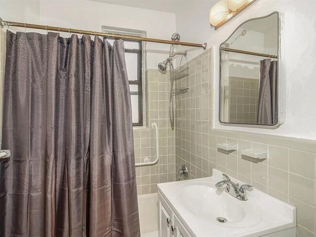 Photo - 3635 Johnson Ave