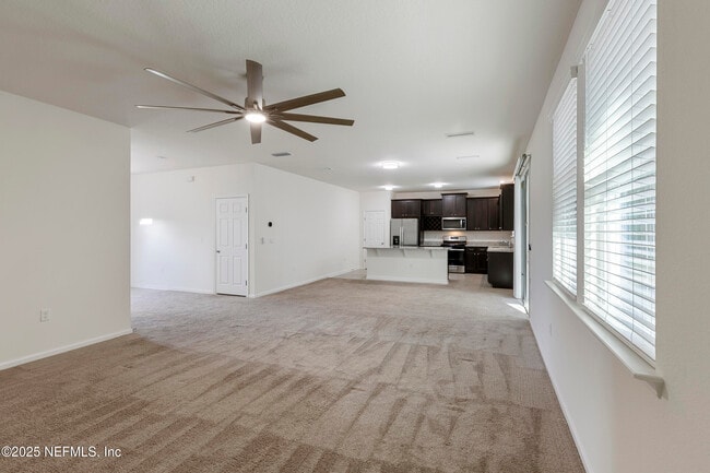 Photo - 11006 Stapleton Dr