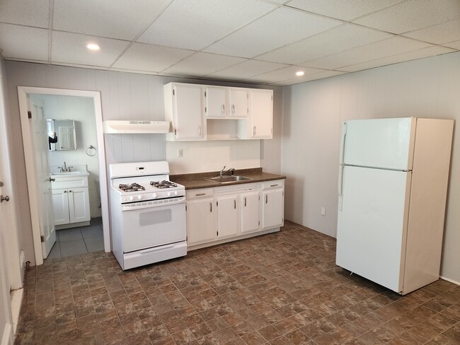 Photo - 15 Tremont St Apartments