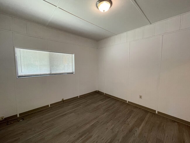 Photo - 1098 Humboldt Rd