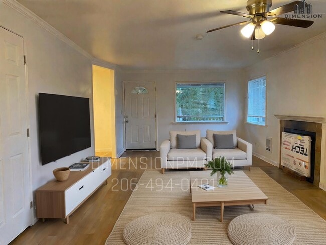 Photo - 1519 Maple Ln