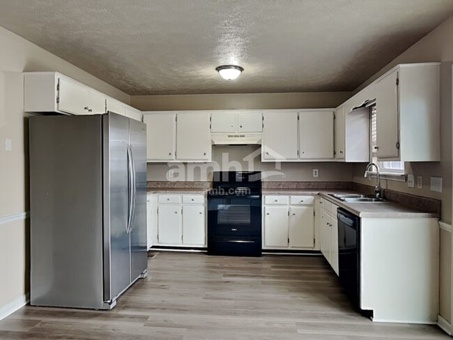 Photo - 403 Wooded Valley Ct