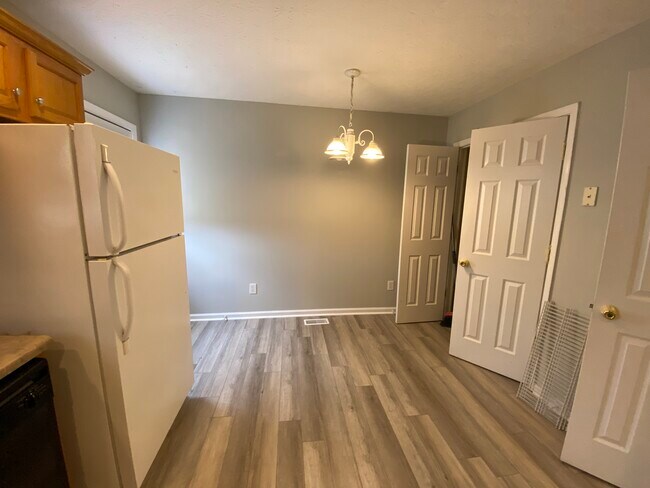 Photo - 109 Hillridge Ct