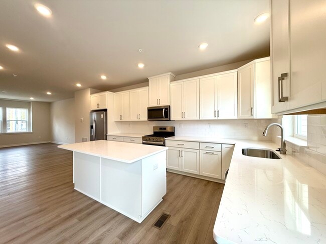 Photo - 1289 Fillmore St