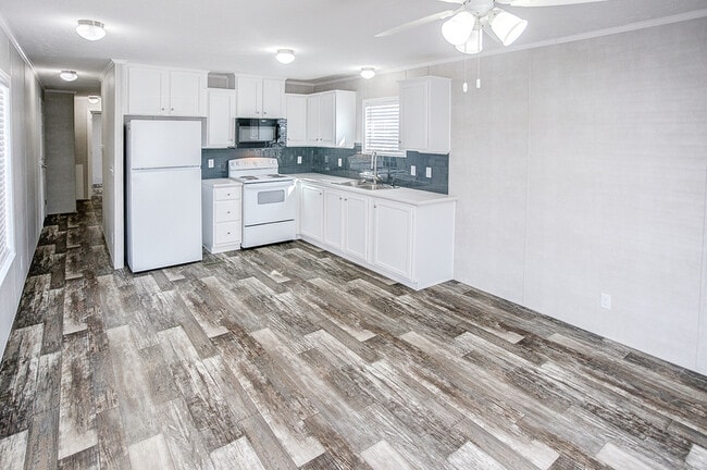 Photo - 205 North St Unit 8