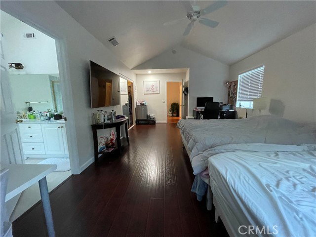 Photo - 1333 Hunt Terrace