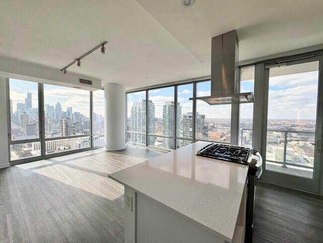 Photo - 1200 N La Salle Dr