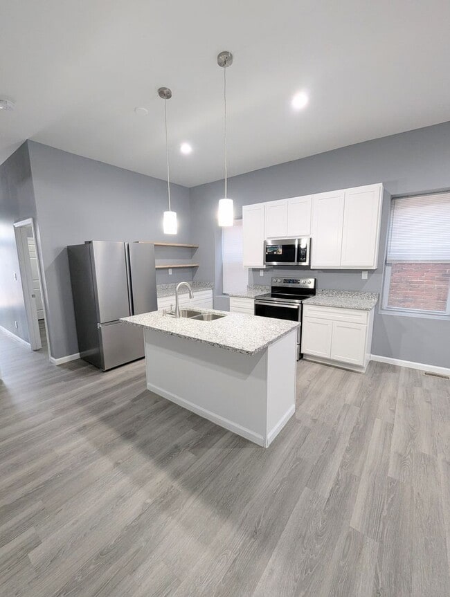 Building Photo - 3438 Oregon Ave Unit 2