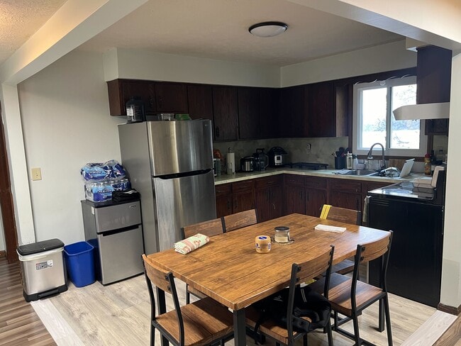 Photo - 5134 E Bluffview Dr